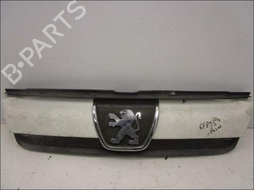 Used Grille PEUGEOT BOXER Bus (244, Z_) 2.2 HDi (101 hp) 15419089