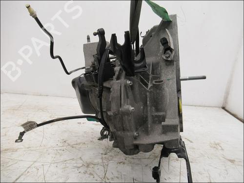 Used Gearbox DACIA LOGAN MCV II TCe 90 (K8M1, K8MA, K8AC) (90 hp) 15275410