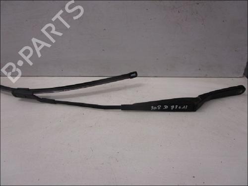 Used Front windshield wiper arm VW GOLF V (1K1) 1.9 TDI (105 hp) 15419778
