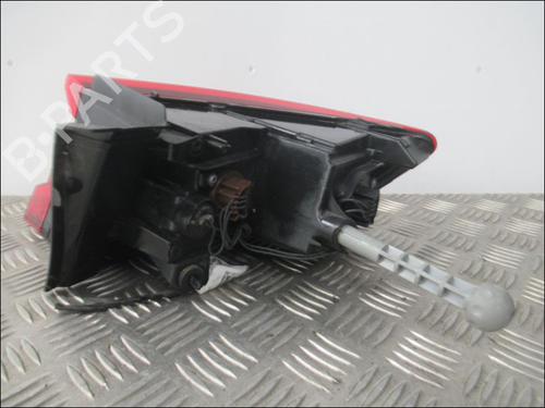 left-taillight-renault-megane-iv-hatchback-b9amn_-2015-31935459 main image