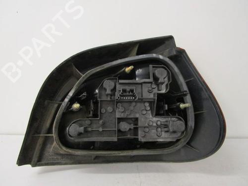 Used Left taillight RENAULT MEGANE I (BA0/1_) 1.6 16V (BA04, BA0B, BA11, BA1J, BA16, BA19, BA1K, BA1V,... (107 hp) 15418865