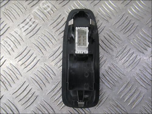 Used Switch PEUGEOT 208 I (CA_, CC_) 1.6 HDi / BlueHDi 75 (75 hp) 21377297