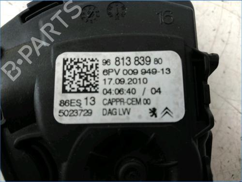 Used Pedal CITROËN C3 Picasso (SH_) 1.6 HDi (90 hp) 15419225