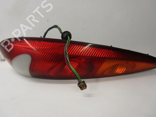 Used Left taillight NISSAN ALMERA TINO (V10) 2.2 dCi (112 hp) 15418852