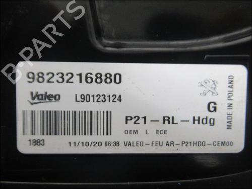Used Left taillight PEUGEOT 208 II (UB_, UP_, UW_, UJ_) 1.2 PureTech 100 (101 hp) 30404296