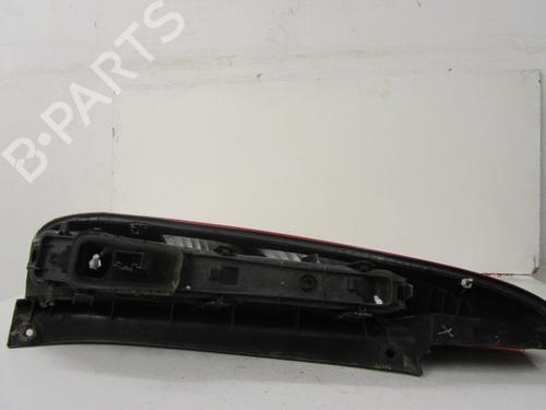 Used Right taillight FORD FIESTA V (JH_, JD_) 1.4 TDCi (68 hp) 15420148