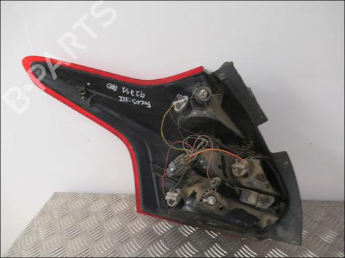 Used Right taillight FORD FOCUS III 1.6 TDCi (95 hp) 21498658