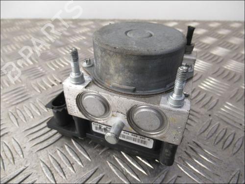Used ABS pump RENAULT CLIO III (BR0/1, CR0/1) 1.5 dCi (88 hp) 21377286