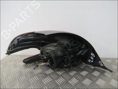 Used Right taillight PEUGEOT 208 II (UB_, UP_, UW_, UJ_) 1.5 BlueHDI 100 (102 hp) 31055049