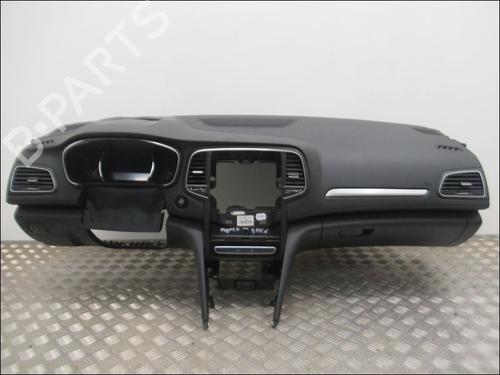 Tableau de bord RENAULT MEGANE IV Hatchback (B9A/M/N_) 1.2 TCe 130 (B9MR) (130 hp) 30949514
