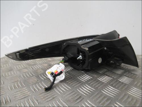 Used Right taillight DS DS 3 / DS 3 CROSSBACK (UR_, UC_, UJ_) 1.5 BlueHDi 130 (UCYHZR) (130 hp) 29468713