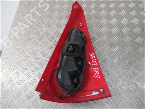 Used Left taillight PEUGEOT 107 (PM_, PN_) 1.0 (68 hp) 30501687