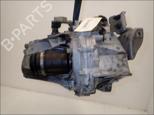 Used Gearbox DACIA DUSTER (HS_) 1.5 dCi (HSAJ) (90 hp) 15275633