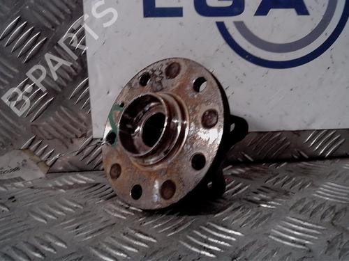 Used Right front steering knuckle VW TOURAN (1T1, 1T2) 1.9 TDI (100 hp) 14550733