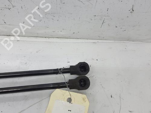 Used Tailgate lift support Tailgate lift support PEUGEOT 2008 I (CU_) 1.2 THP 110 / PureTech 110 (110 hp) 35970289 35970289