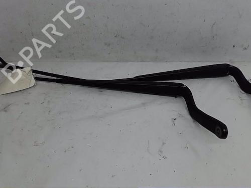 Used Front windshield wiper arm FORD FIESTA V (JH_, JD_) [2001-2014]  14568485