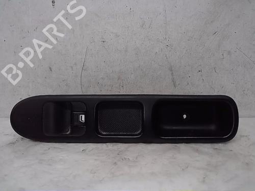 Used Right front window switch PEUGEOT 307 (3A/C) 1.6 HDi (90 hp) 13828878