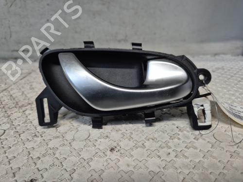 Poignée intérieure avant gauche RENAULT KADJAR (HA_, HL_) 1.5 BLUE dCi 115 (HLA6) (116 hp) 25981181