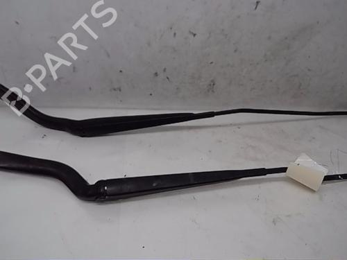 Used Front windshield wiper arm RENAULT TWINGO III (BCM_, BCA_) 0.9 TCe 90 (BCM9, BCM2) (90 hp) 14566548
