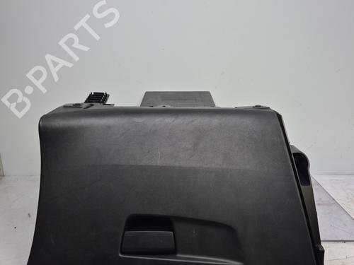 glove-box-citroen-c4-grand-picasso-ii-da_-de_-2013-32292128 main image