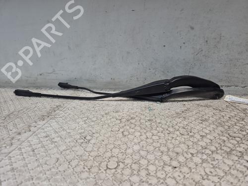 Used Front windshield wiper arm BMW 1 (F20) 118 i (170 hp) 26280721