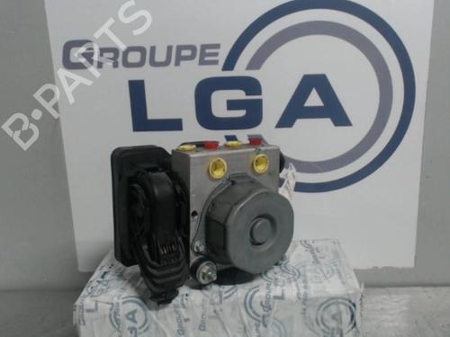 Used ABS pump DACIA SANDERO II TCe 90 (B8M1, B8MA, B8AC) (90 hp) 13868786