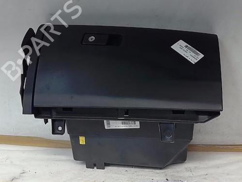 Used Glove box VOLVO XC60 I SUV (156) D3 (150 hp) 18953081