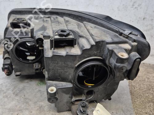 Right headlight VW TOURAN (1T3) 2.0 TDI | BP29758323C29 