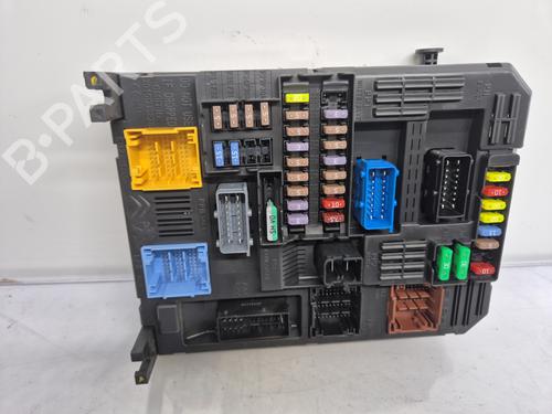 Sikringsdåse PEUGEOT 208 II (UB_, UP_, UW_, UJ_) 1.2 PureTech 100 (101 hp) 31366602