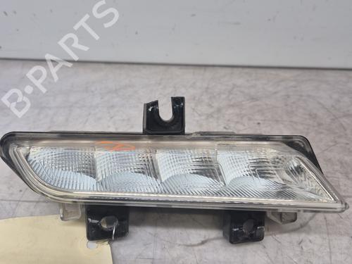 right-daytime-light-renault-clio-iv-bh_-2012-2013-2014-2015-2016-2017-2018-2019-2020-2021-32431601 main image