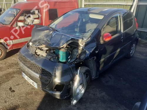Right taillight PEUGEOT 107 (PM_, PN_) 1.0 | BP13826692C35 