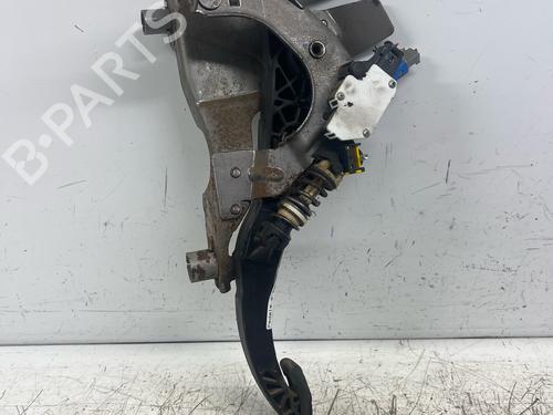 Used Clutch pedal Clutch pedal 38428213 38428213