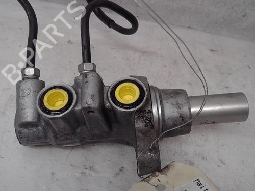 Used Brake master cylinder TOYOTA YARIS (_P13_) 1.3 (NSP130_, NSP130) (99 hp) 15941032