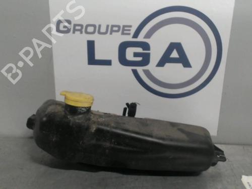 Used Windscreen washer tank DACIA SANDERO II TCe 90 (B8M1, B8MA, B8AC) (90 hp) 13868788