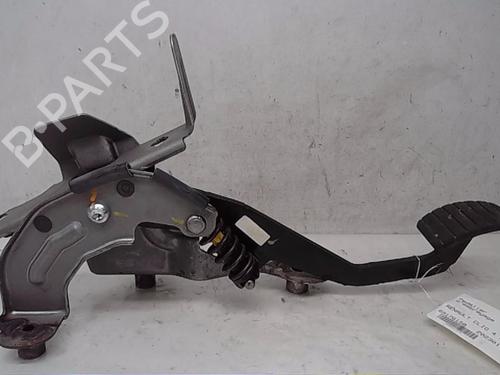 Used Clutch pedal RENAULT CLIO IV (BH_) 1.5 dCi 75 (75 hp) 14569365