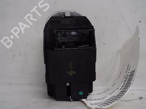 Used Switch PEUGEOT 206 Hatchback (2A/C) [1998-2012]  13842159