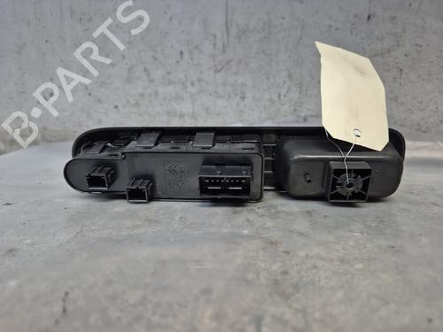 Left front window switch PEUGEOT 5008 (0U_, 0E_) 1.6 BlueHDi 120 | BP29962914I27