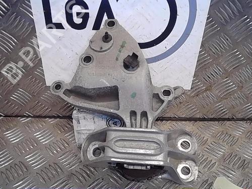 Used Engine mount NISSAN QASHQAI II SUV (J11, J11_) [2013-2025]  14557756