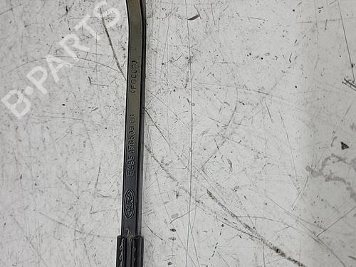 Used Front windshield wiper arm Front windshield wiper arm 36834572 36834572