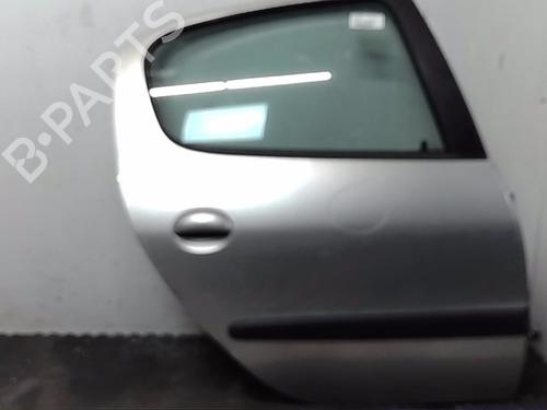 Used Right rear door PEUGEOT 206 Hatchback (2A/C) 1.4 16V (88 hp) 21390229