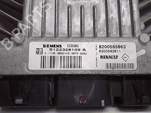 Used Engine control unit (ECU) RENAULT MEGANE II Saloon (LM0/1_) [2003-2025]  13843203