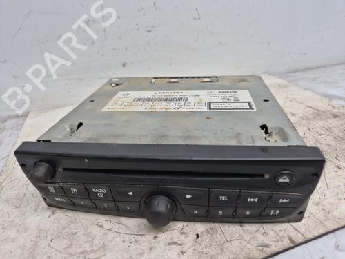Used Radio Radio RENAULT TRAFIC II Van (FL) 2.0 dCi 115 (FL01, FL0U, FL00, FL0H, FL0M) (114 hp) 33477133 33477133