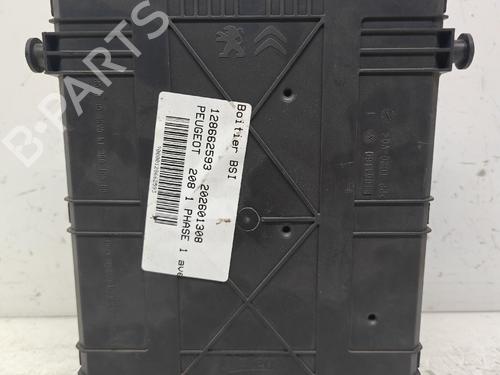 Used Fuse box Fuse box 37150143 37150143