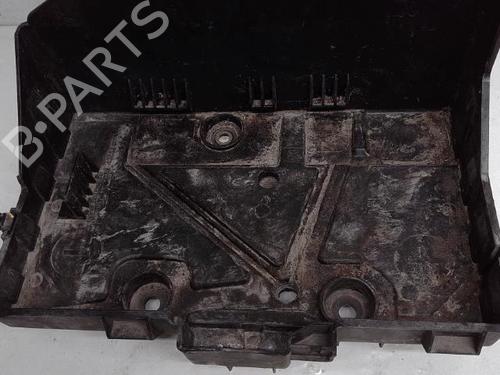 Used Support RENAULT KANGOO Express (FW0/1_) 1.5 dCi 70 (FW0A, KW0V) (68 hp) 15500455