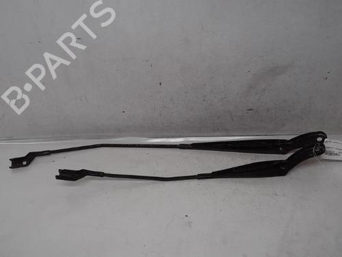 Used Front windshield wiper arm PEUGEOT 2008 I (CU_) 1.2 THP 110 / PureTech 110 (110 hp) 15834467