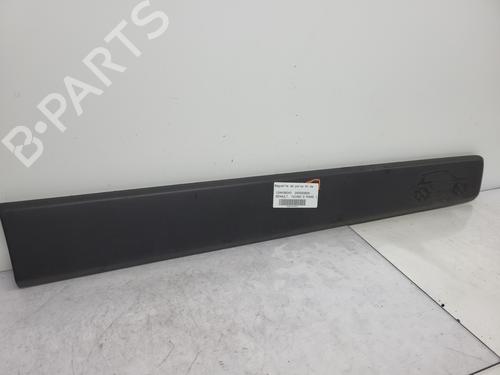 Used Door moulding trim RENAULT TWINGO III (BCM_, BCA_) 1.0 SCe 65 (BCMJ) (65 hp) 32353711