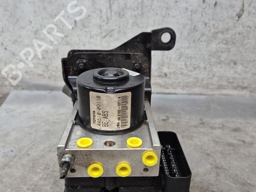 Used ABS pump TOYOTA YARIS (_P13_) [2010-2020]  30630075