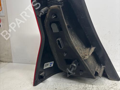 right-taillight-dacia-sandero-2008-39500838 main image