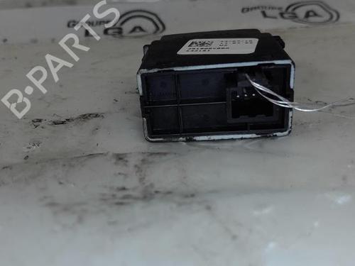 Used Headlight switch NISSAN JUKE (F15) 1.6 (117 hp) 18018793