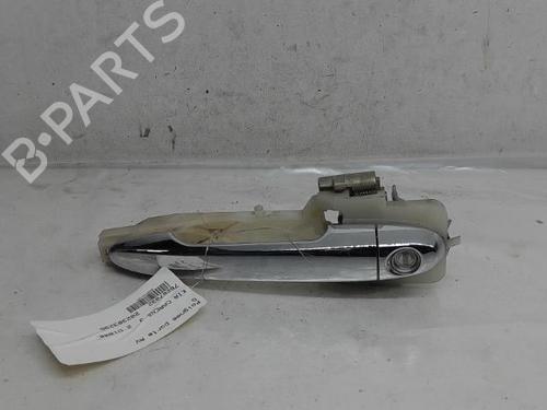 Used Front left exterior door handle KIA CARENS III MPV (UN) 2.0 CRDi 140 (140 hp) 15690859